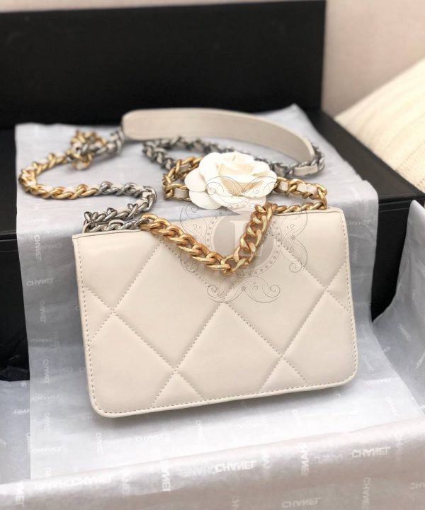 Replica Chanel 19 Wallet on Chain Bag Biege